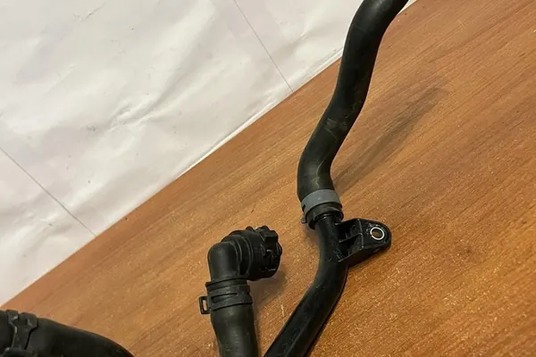 VW GOLF VII Diesel Kaapeli 04C121070B image 5