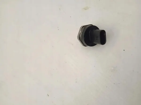 BMW OE 8643665 Brandstofdruksensor - Gebruikt image 3