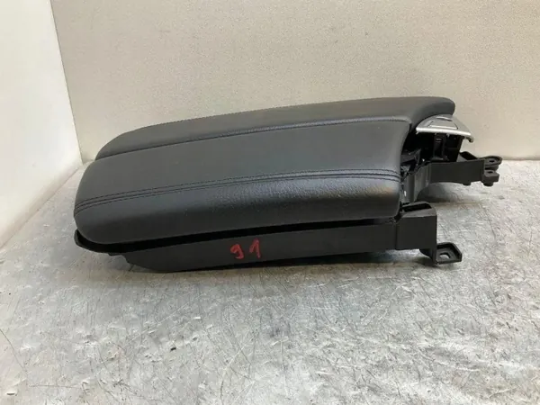 OEM 1600085 Keskikonsoli Käsinoja BMW M5 2013 image 9