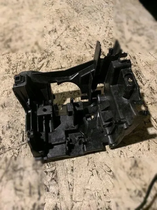 Cache phare avant Volvo XC40 OEM 89910964 image 2