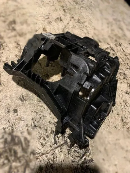 Cache phare avant Volvo XC40 OEM 89910964 image 3