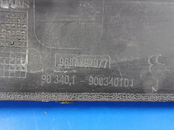 OEM 496573 Garniture Pare-brise Noir Plastique Citroen C4 Picasso image 6