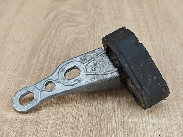 Soporte silenciador original Audi Q5 8R 8R0253144C image 2