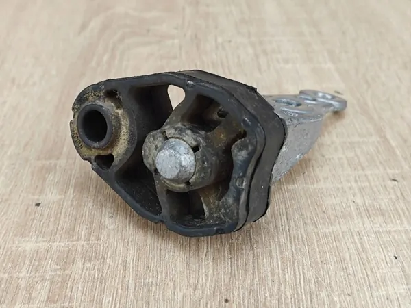 Soporte silenciador original Audi Q5 8R 8R0253144C image 3