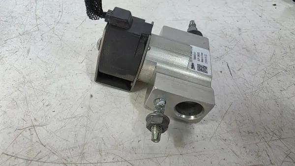 Válvula aire acondicionado OEM T588455 para Peugeot 208 II image 4