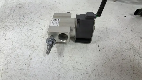 Válvula aire acondicionado OEM T588455 para Peugeot 208 II image 5