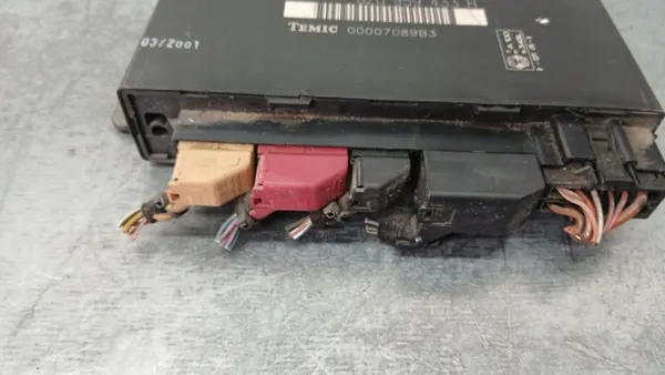 Audi A2 8Z Komfortmodul OEM 8Z0959433H Begagnad image 3