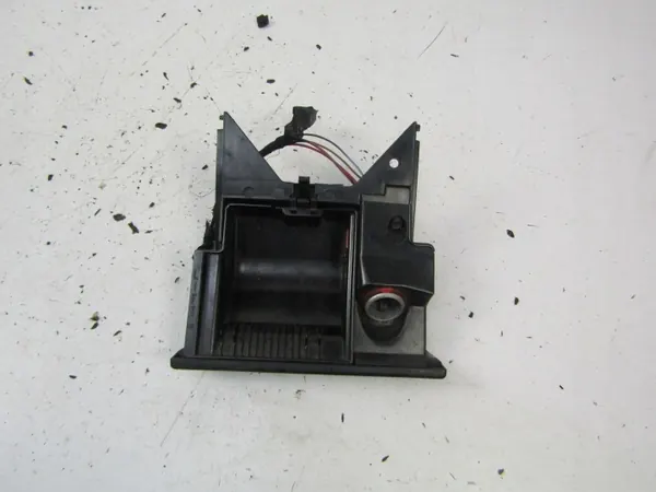 Cinzeiro Audi 80 B4 OEM AK-6-86467 - Estado usado image 2