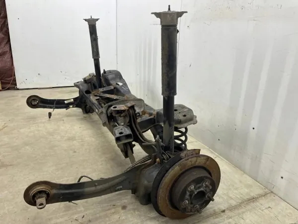 Viga suspensão traseira Ford C-Max MK2 OEM image 8