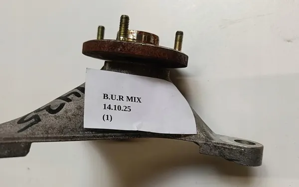 Support de rouleau de ventilateur Nissan 350Z Infiniti G35 image 4