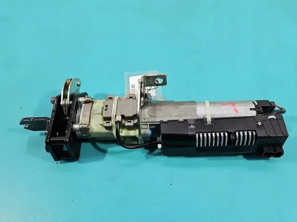 OEM 3C9827383J Vänster Bakluckaktuator Passat B7 image 3