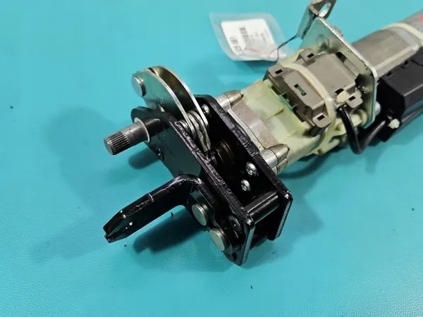 OEM 3C9827383J Vänster Bakluckaktuator Passat B7 image 4
