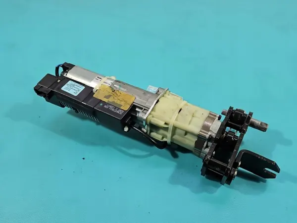 OEM 3C9827383J Vänster Bakluckaktuator Passat B7 image 6