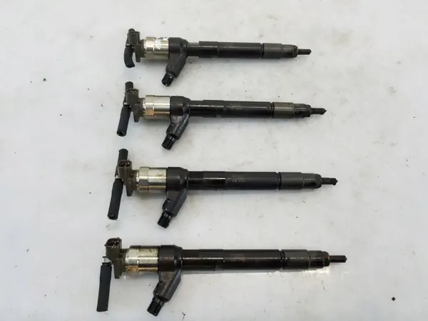Inyector Opel Astra V K 1.6 CDTI OEM 55578075 image 2