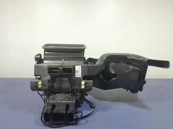 Calefactor Audi Q7 II OEM 4M1820001K - Audi OE usado image 3