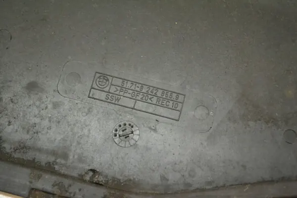 Motorhuv BMW 5 E39 1996-03 520D 525D 530D OEM 51718159980 image 5