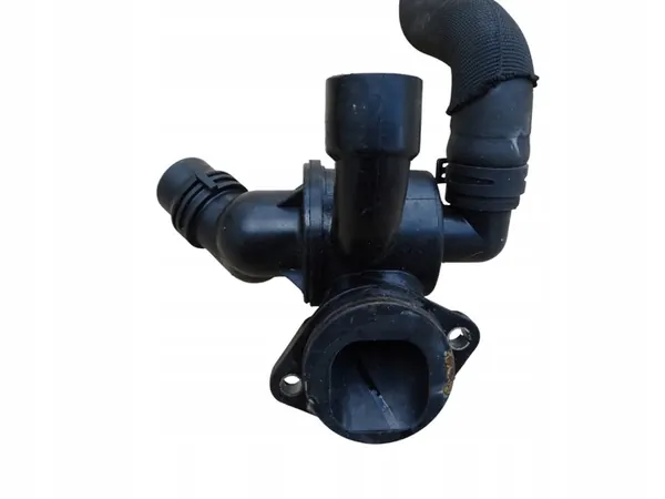 AUDI A4 B8 2.0 TDI Vesipumpun Letkusetti OEM image 9