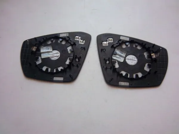 Vasen peililasin lisäosa Skoda Octavia III 2013-2020 image 2