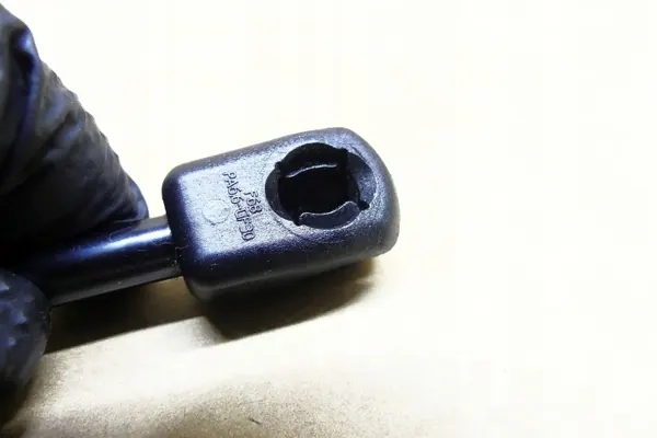 OEM 9463396 Actuador de Capó para BMW 4 G22 M-Package image 5