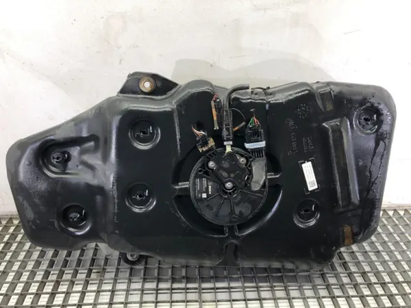 SCR-tank OEM A1664704401 för Mercedes GLE 3.0 SUV image 3