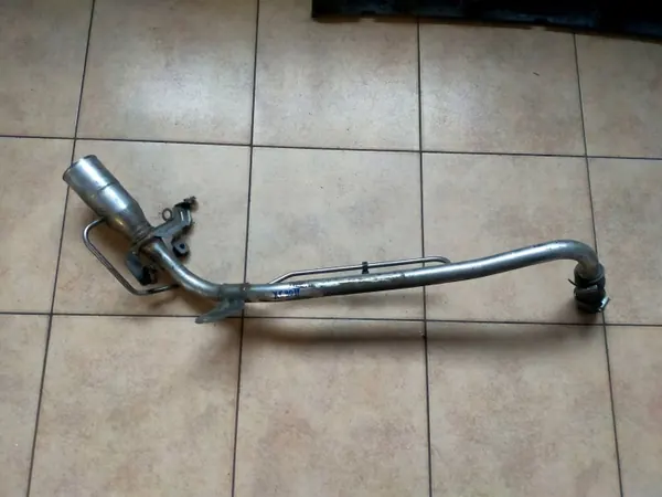 Pescoço de enchimento Volvo S90 V90 OEM 32142533 image 2