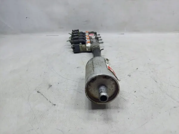 Einspritzschiene OEM 67R010185 für Audi A4 B5 image 5
