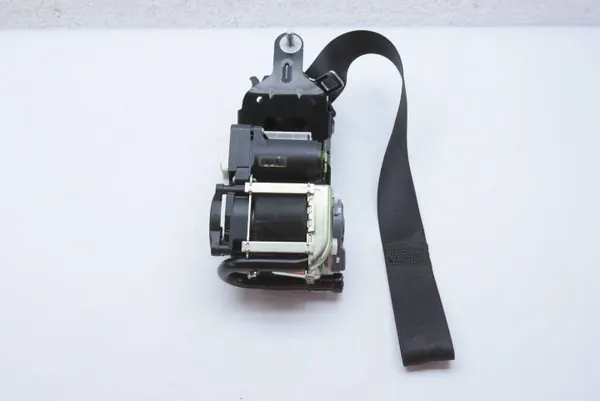 Ceinture de sécurité avant droit OEM 620020300 Mercedes image 3