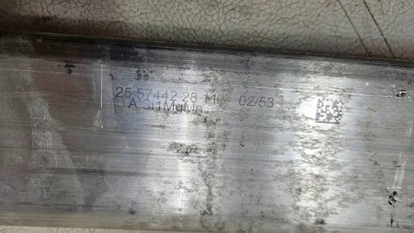 Tesla Model Y framstötfångarförstärkning OEM 1991448-00-D image 5