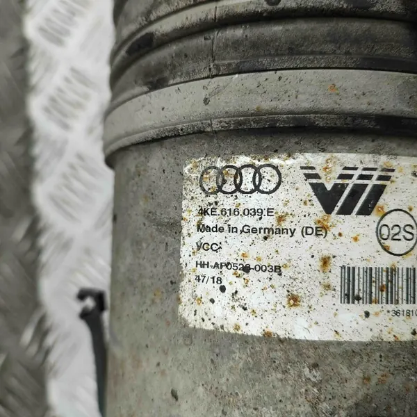 OEM 4M0413038 Fram höger luftfjädring för Audi E-Tron image 5