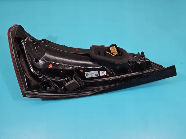 Luz LED trasera derecha Audi Q5 08- image 6