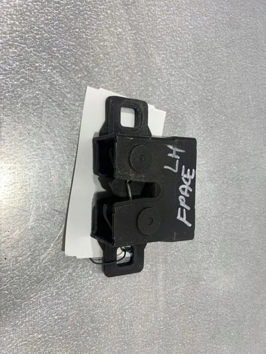 Jaguar F-Pace motorhuvelås OEM FBZ19054 - Begagnad image 4