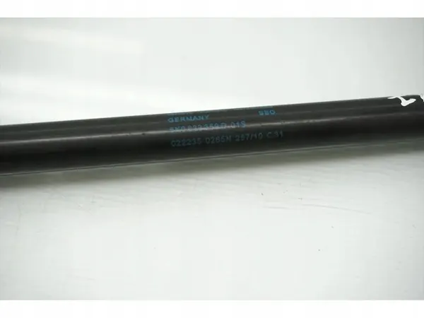 VW Golf Actuador de Capó Delantero 2010 5K0823359D image 3