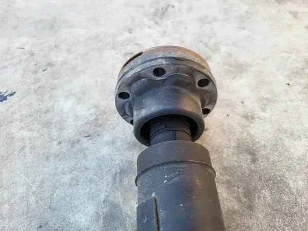 BMW E61 E60 530i 3.0 Drivaxel Automat 7557367 image 6