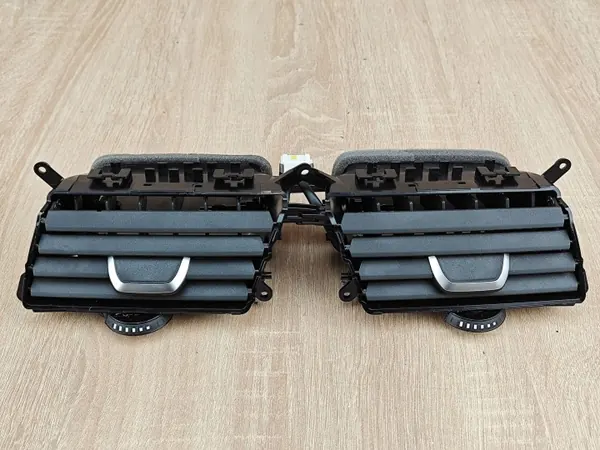 BMW G30 G31 LCI Mittelgitter OEM 9329579 - Gebraucht image 2