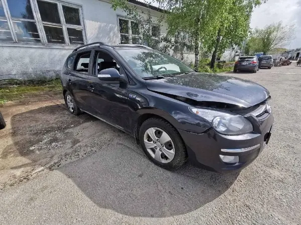 Alternador Hyundai i30 2010 1.6L OEM 373002a600 image 5