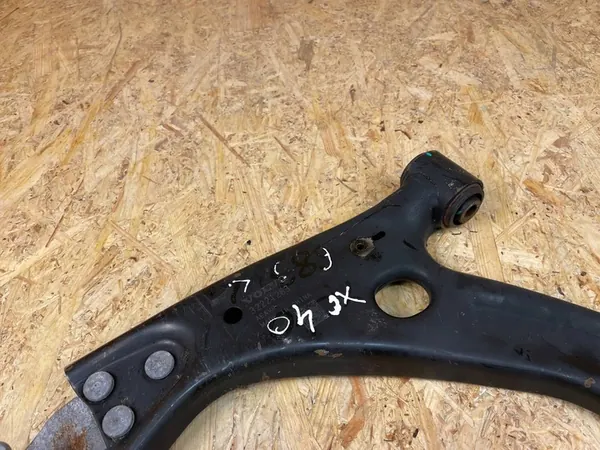 Braccio di controllo anteriore sinistro Volvo XC40 II image 7