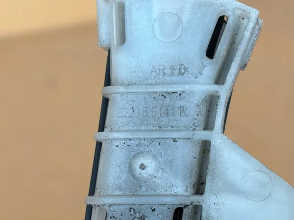 Regulador de janela traseiro direito OEM 822166457R Renault Megane IV image 5