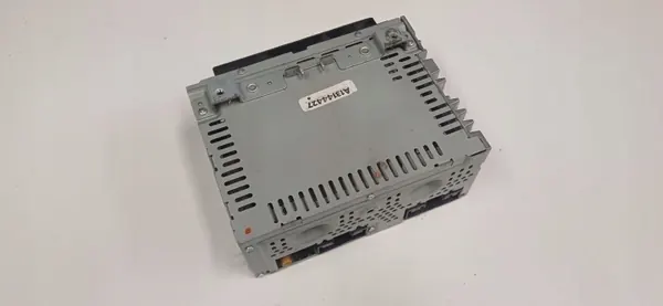 Phares Halogène Avant Droit OEM MR957362 image 5