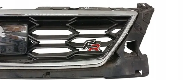 SEAT LEON FR 2012- Front Grill 5F0853654D image 3