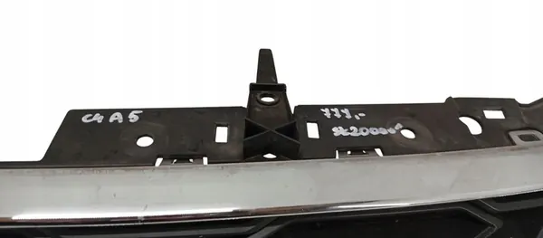 SEAT LEON FR 2012- Front Grill 5F0853654D image 5