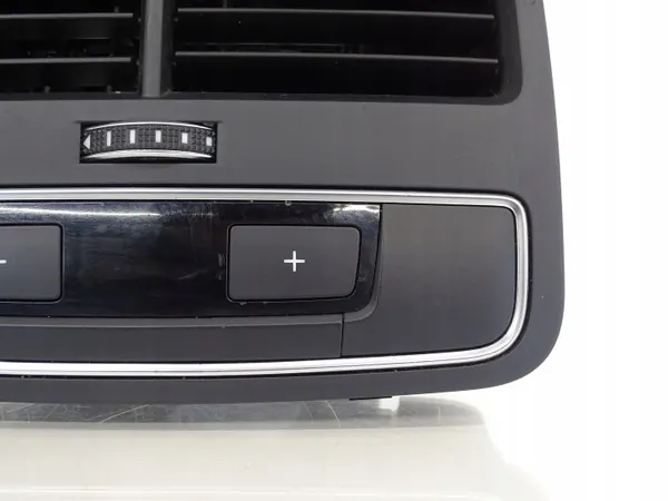 Audi A4 B9 bakre tunnel ventilationsgallret OEM 8W0819203B image 4