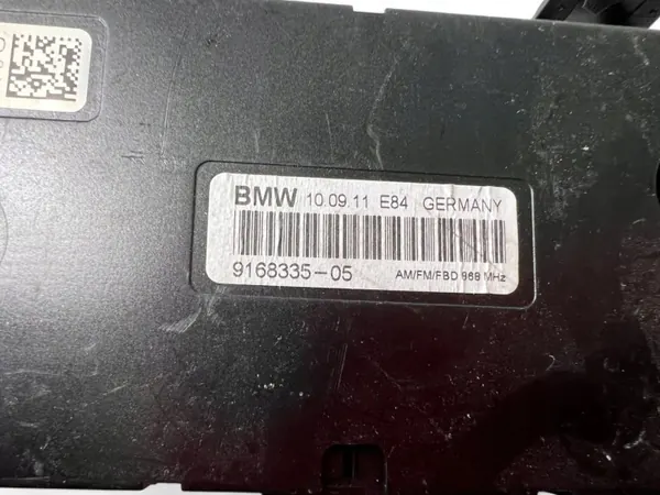 BMW X1 E84 Antennenverstärker OEM 50110051B00 image 4