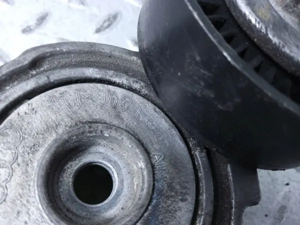 Riemspanner alternator OEM 06E903133T voor Audi A8 image 5