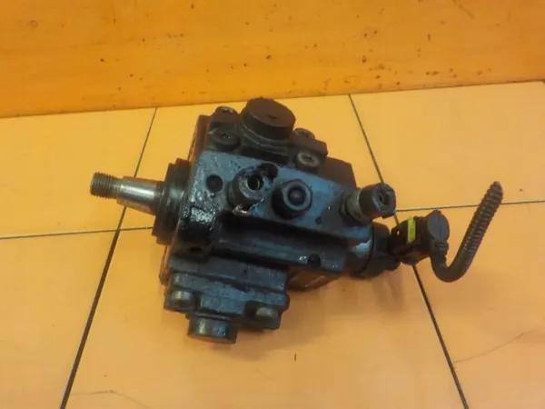 Pompe à injection OEM 0445010193 pour Opel 2.0 CDTI image 2
