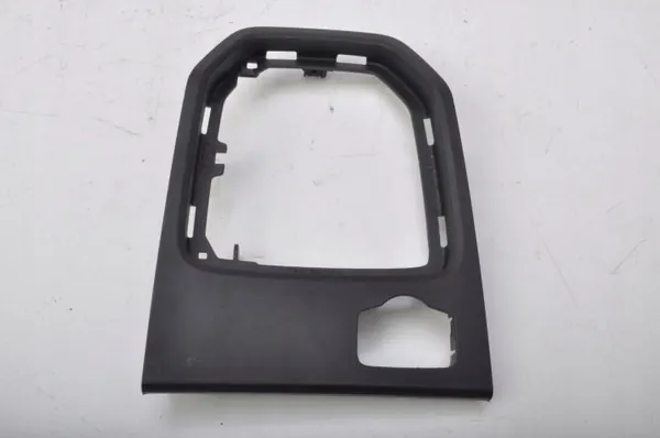 Audi A1 II Versnellingspookframe OEM 82C864261B image 2