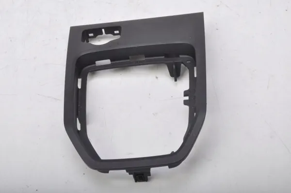 Audi A1 II Versnellingspookframe OEM 82C864261B image 3