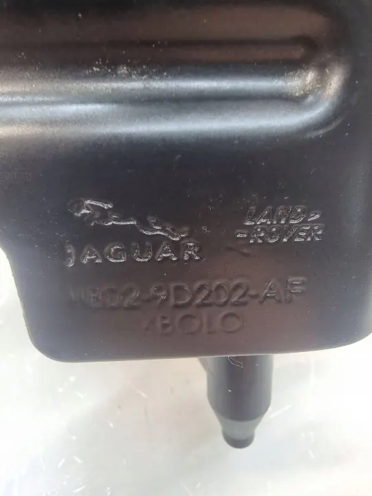 Filtro de combustible Land Rover usado OEM M8D29D202AF image 6