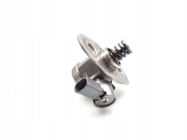 BMW X3 Högtrycksbränslepump OEM 7584461 image 10