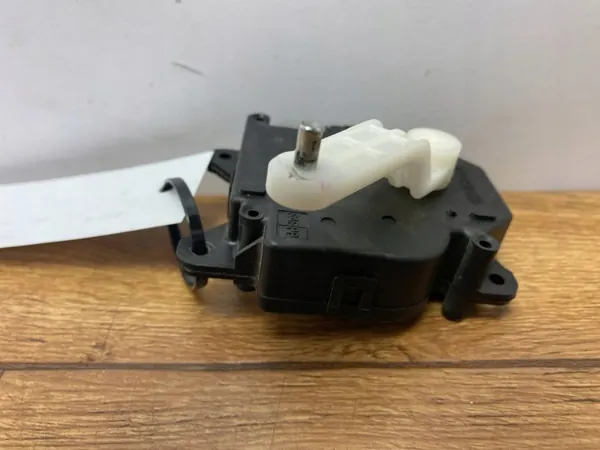 Motor compuerta calefacción OEM AW0638001240 Camaro image 6