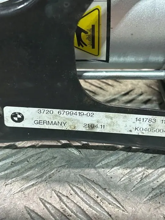 Compresseur de suspension BMW X5 (E70) 3.0L Diesel 2011 OEM 6799419 image 2